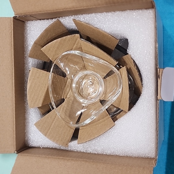 NIB SIN Urch glass decorative bowls (set of 3) - Picture 6 of 13